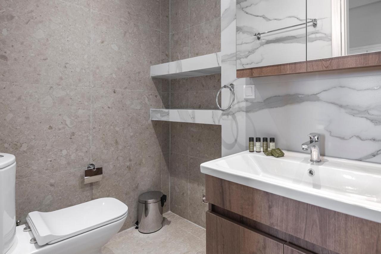 Phaedrus Living Athens City Center Geraniou Bagian luar foto