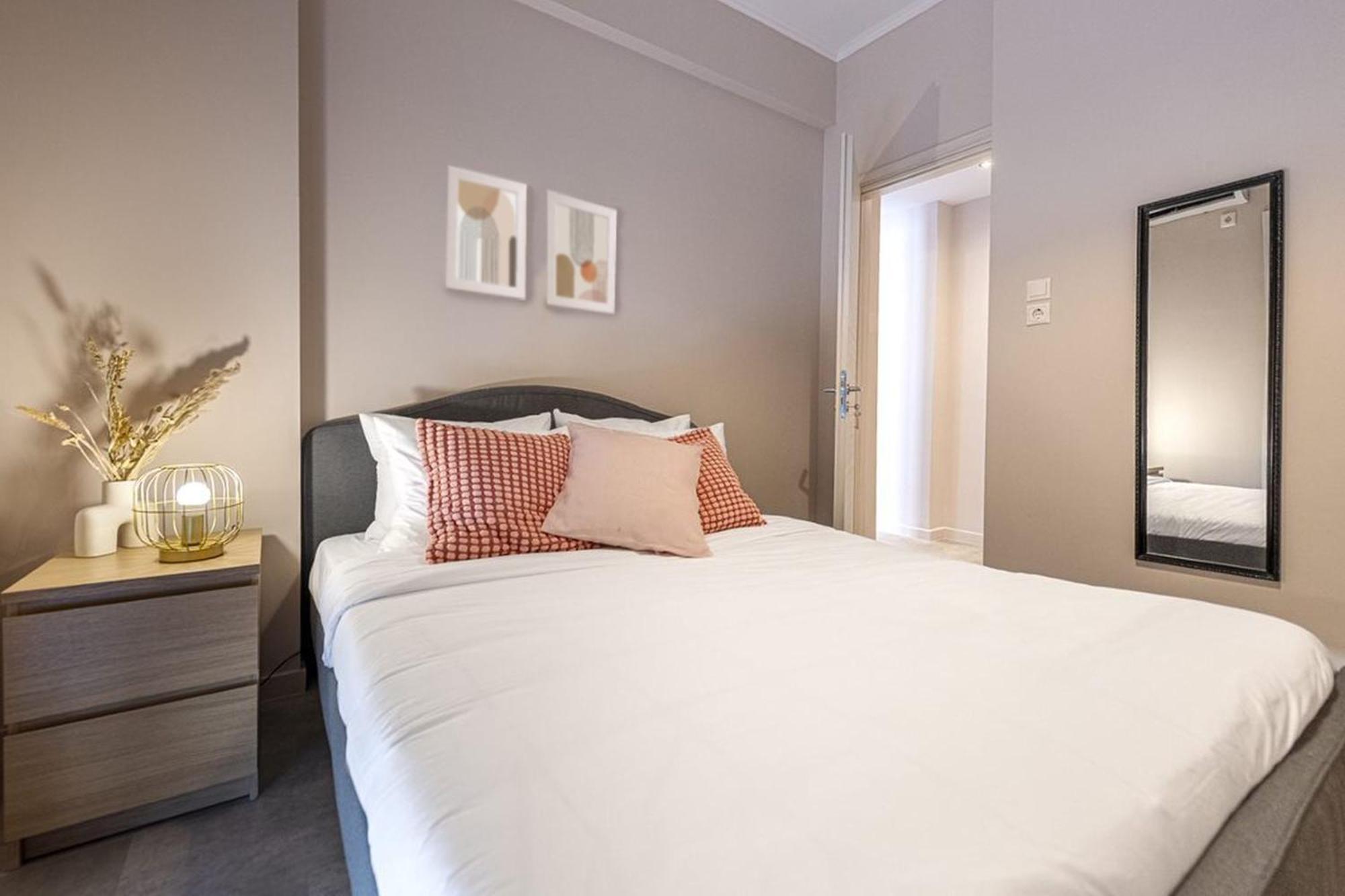 Phaedrus Living Athens City Center Geraniou Bagian luar foto